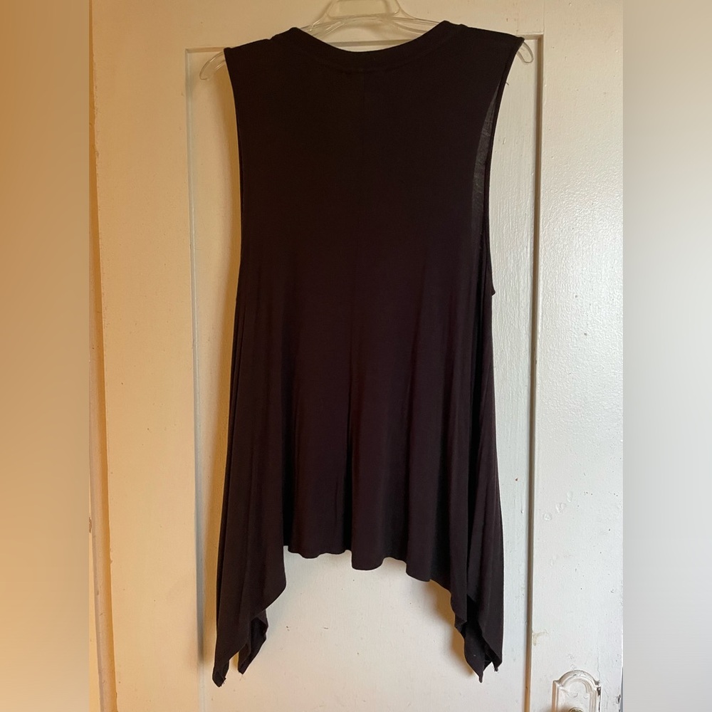 Sleeveless top